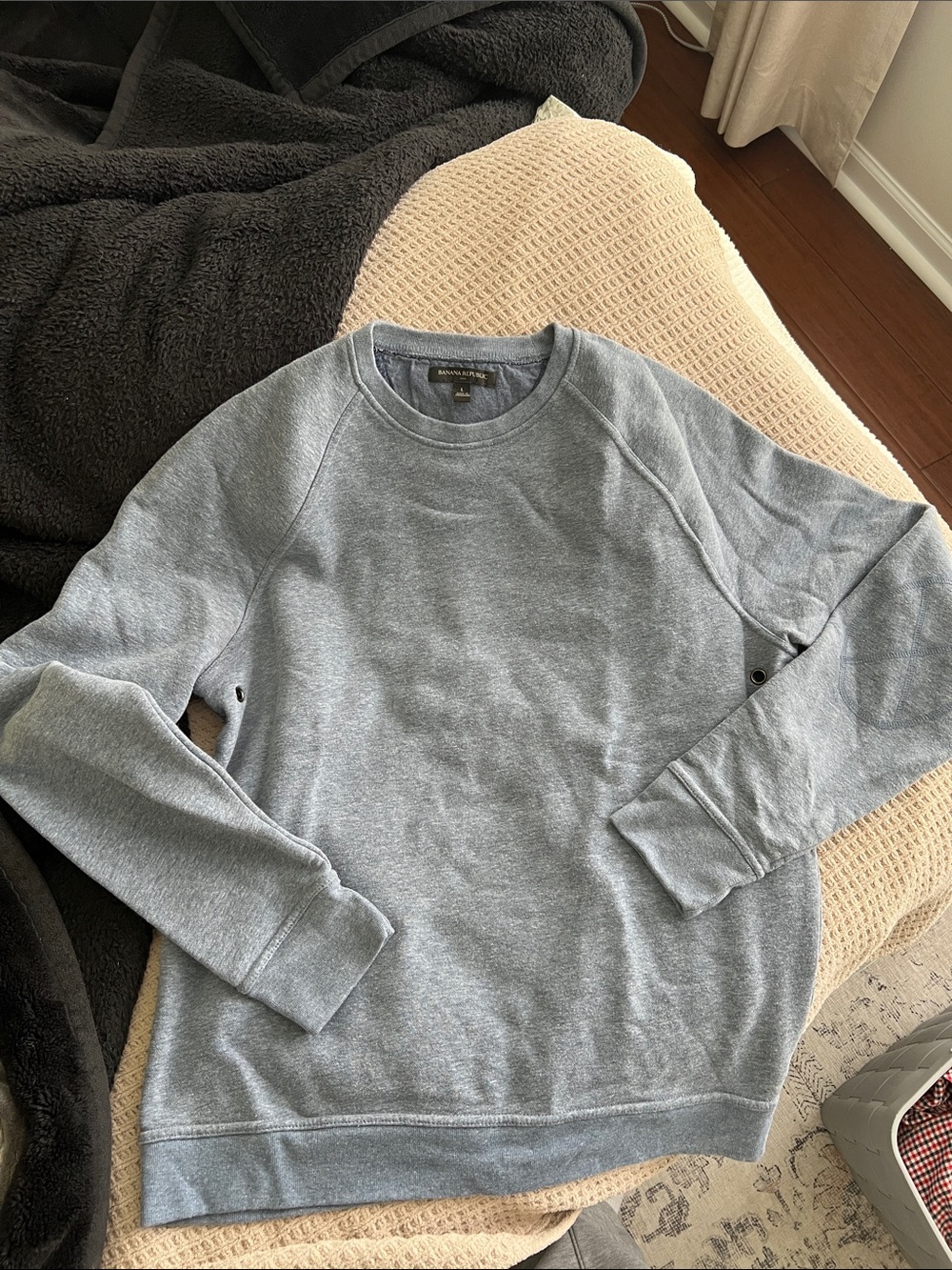 Banana Republic Crewneck